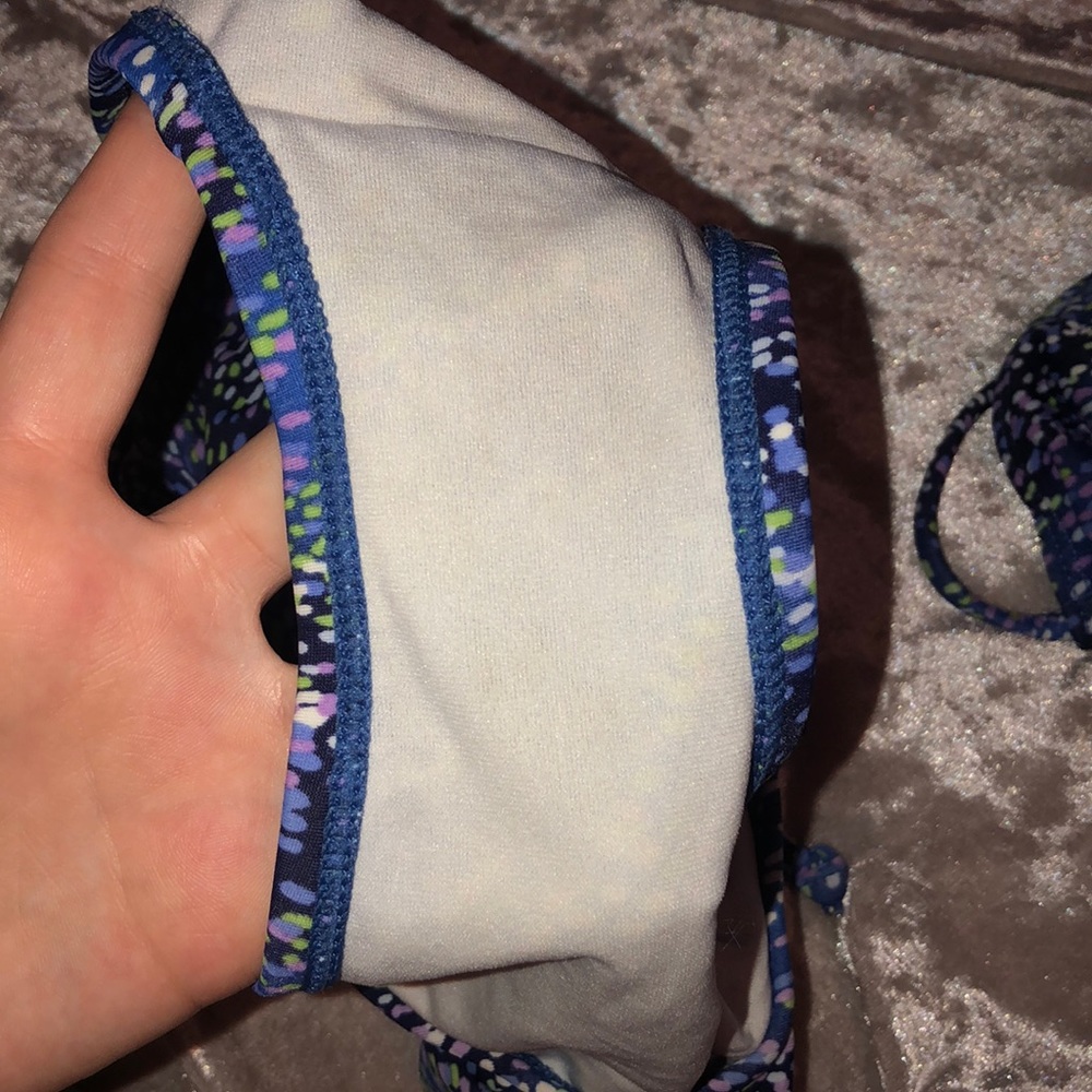 String ruffle bikini - Picture 3 of 4